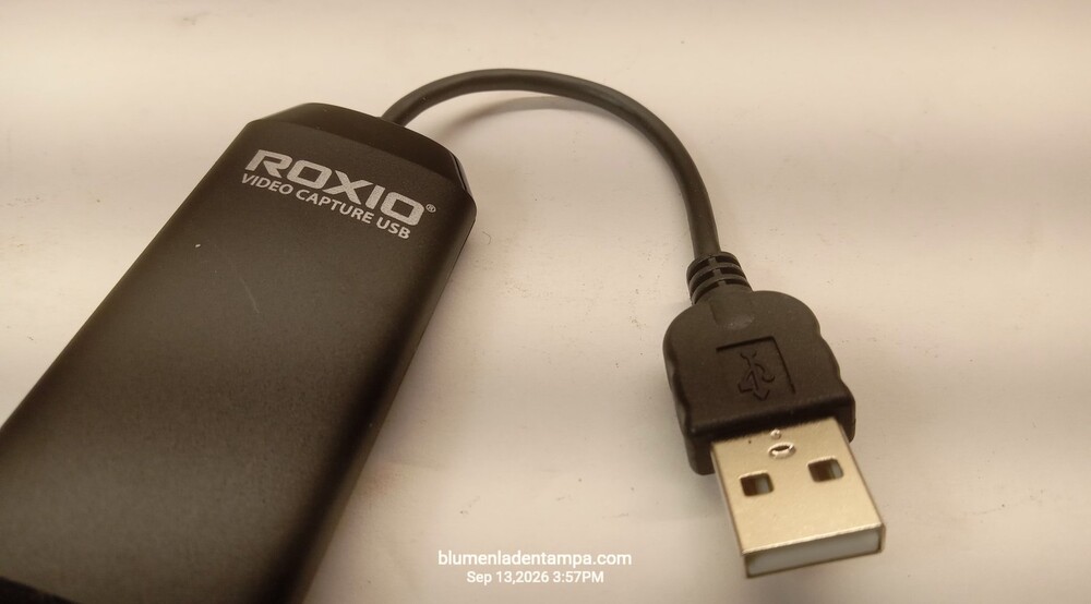 Roxio Video Capture USB Analog to Digital Converter UB315-E